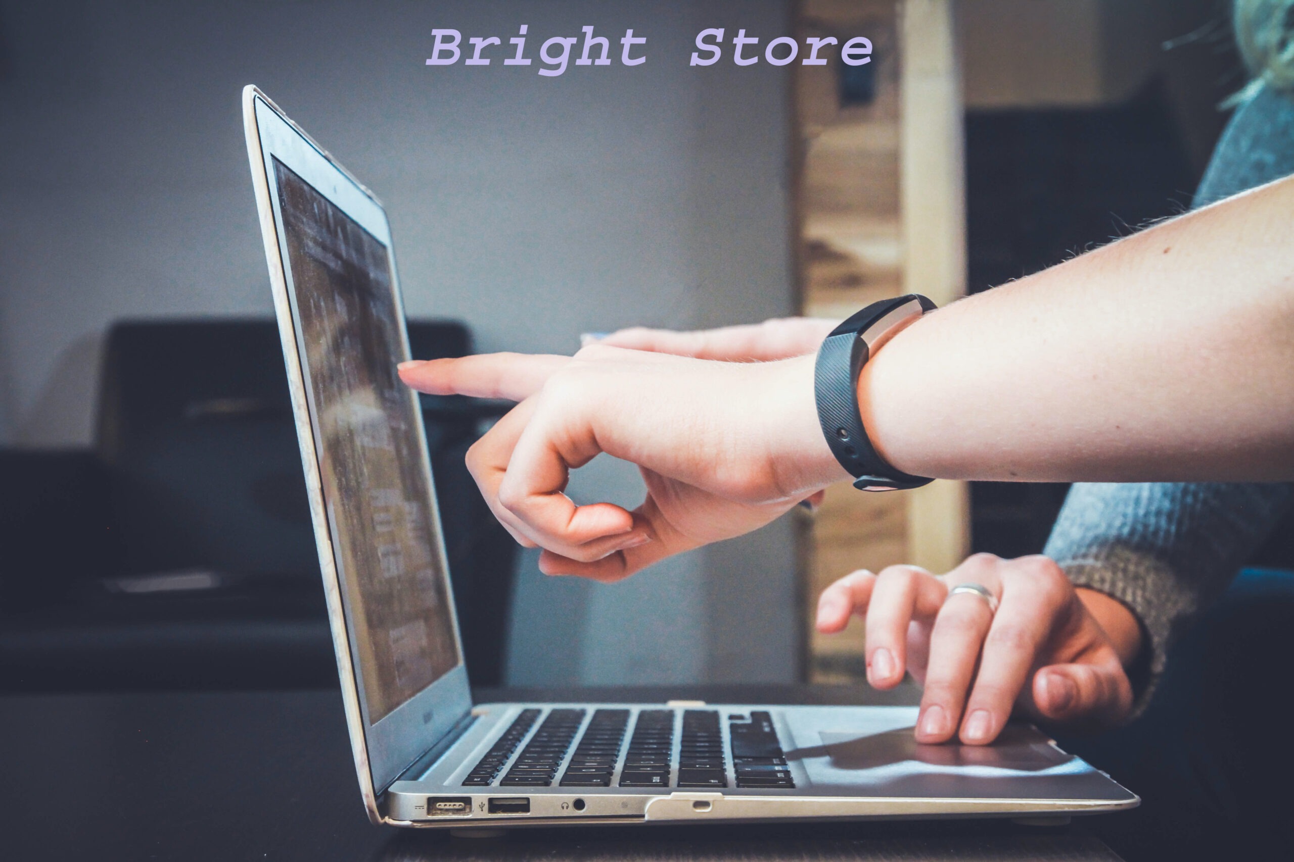 Bright Store